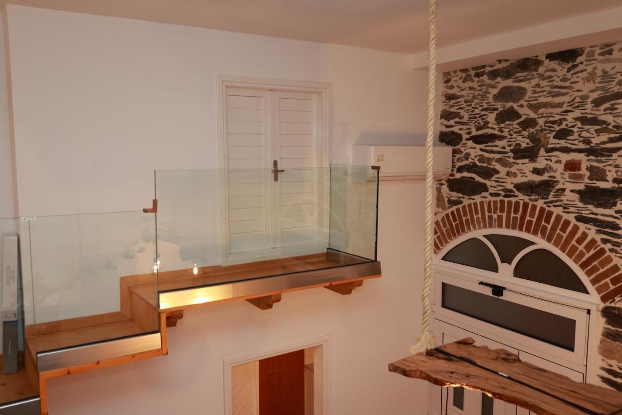 Cane'S Family Guest House Plomari Buitenkant foto