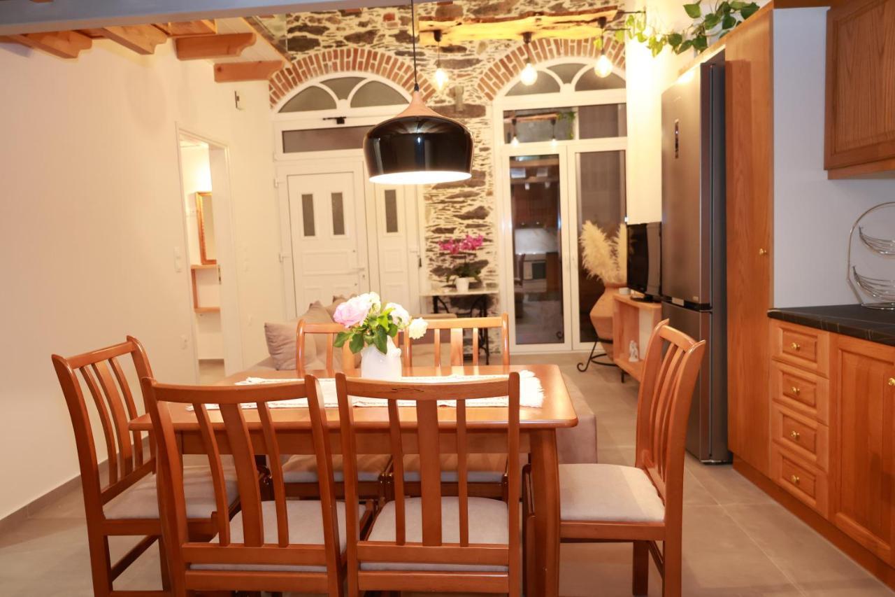 Cane'S Family Guest House Plomari Buitenkant foto